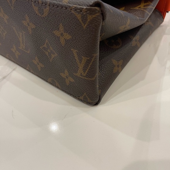 Louis Vuitton Monogram Epi Saint Michel Coquelicot - Picture 6 of 10